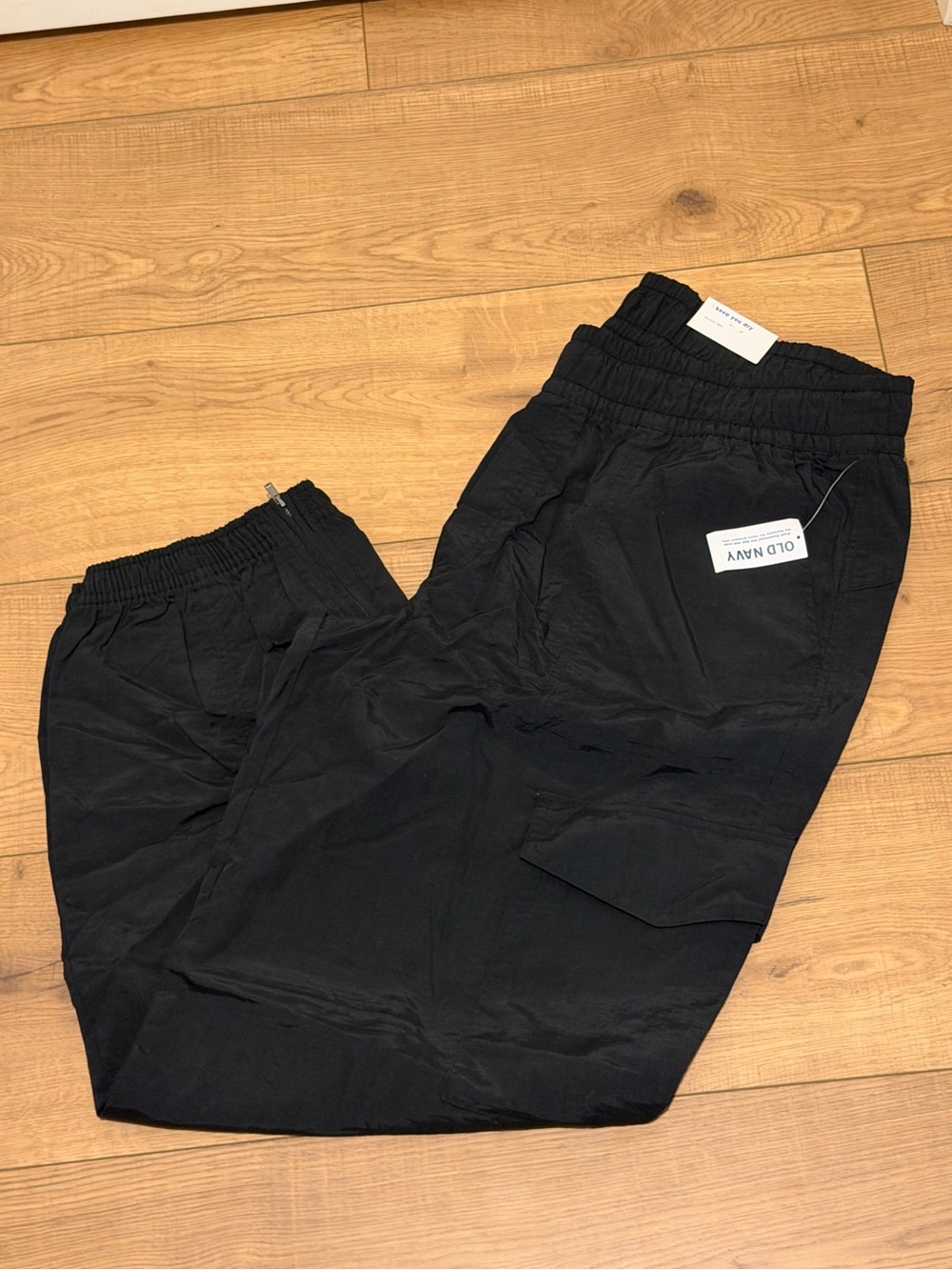 Size Large - Old Navy Black Women's Cargo Jogger Pants